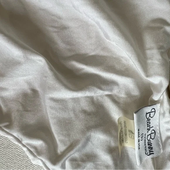 BEACH BUNNY White Bikini Set - Picture 5 of 14